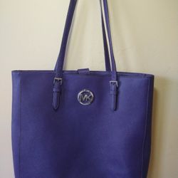 Large Michael Kors Purse (Purple)