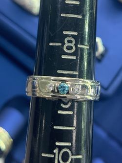 14kt white gold men’s wedding band