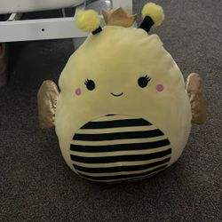 Queen Bee Squishmallow