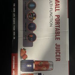 SMALL PORTABLE JUICER 