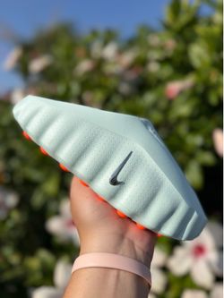 Nike Mind 001 ‘Barely green’ sizes 7w & 8w