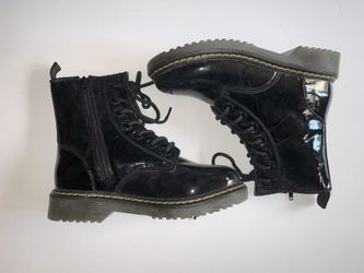 Black Boots