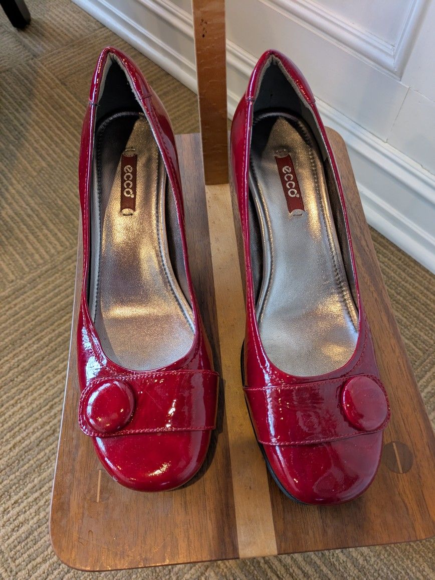 Ecco Red Patent Leather Heels