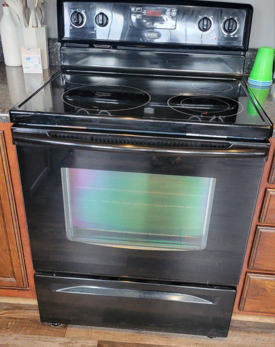 Maytag Stove and Microwave 
