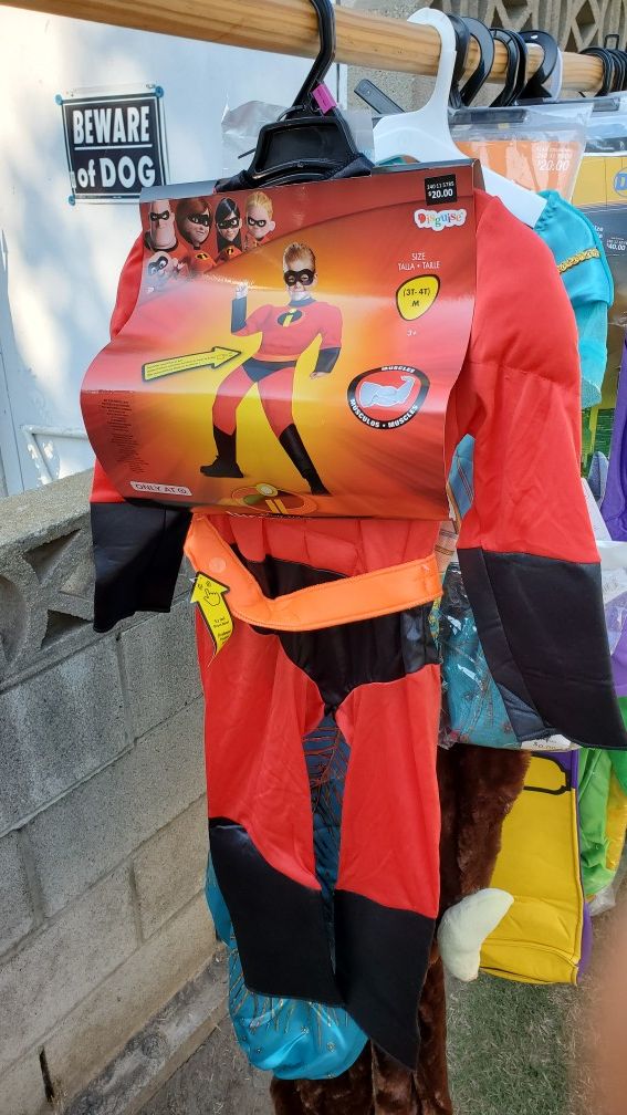 costumes