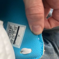 Off white Jordan retro 1s