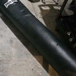 6ft 130lb Punching Bag