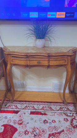 Accent Table