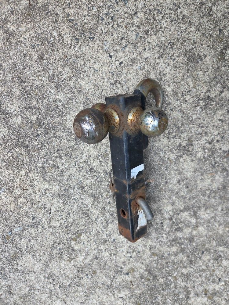 Tri Ball Receiver Hitch With Hook