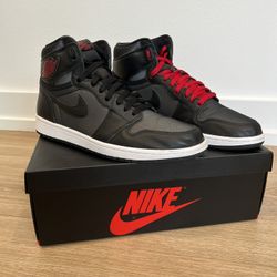 Jordan 1 Retro High OG - Black Satin - 10.5 - $140
