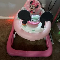 Minnie Mouse Walker 