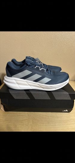 Men’s Running Shoes Size 13
