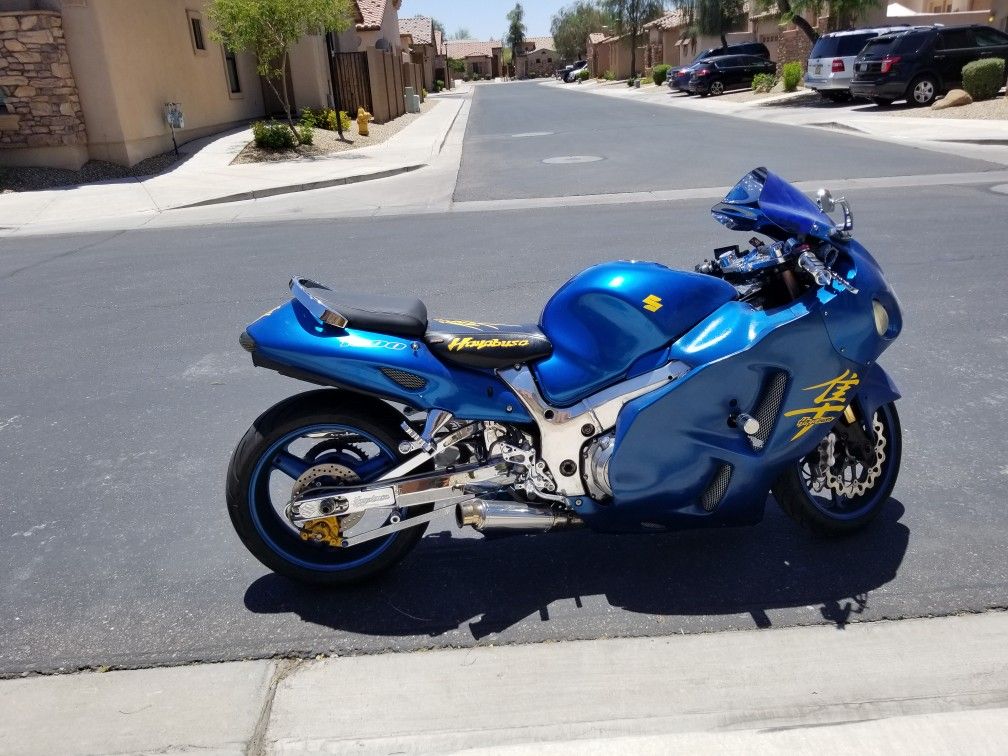 Motorcycle, 2005 Suzuki Hayabusa