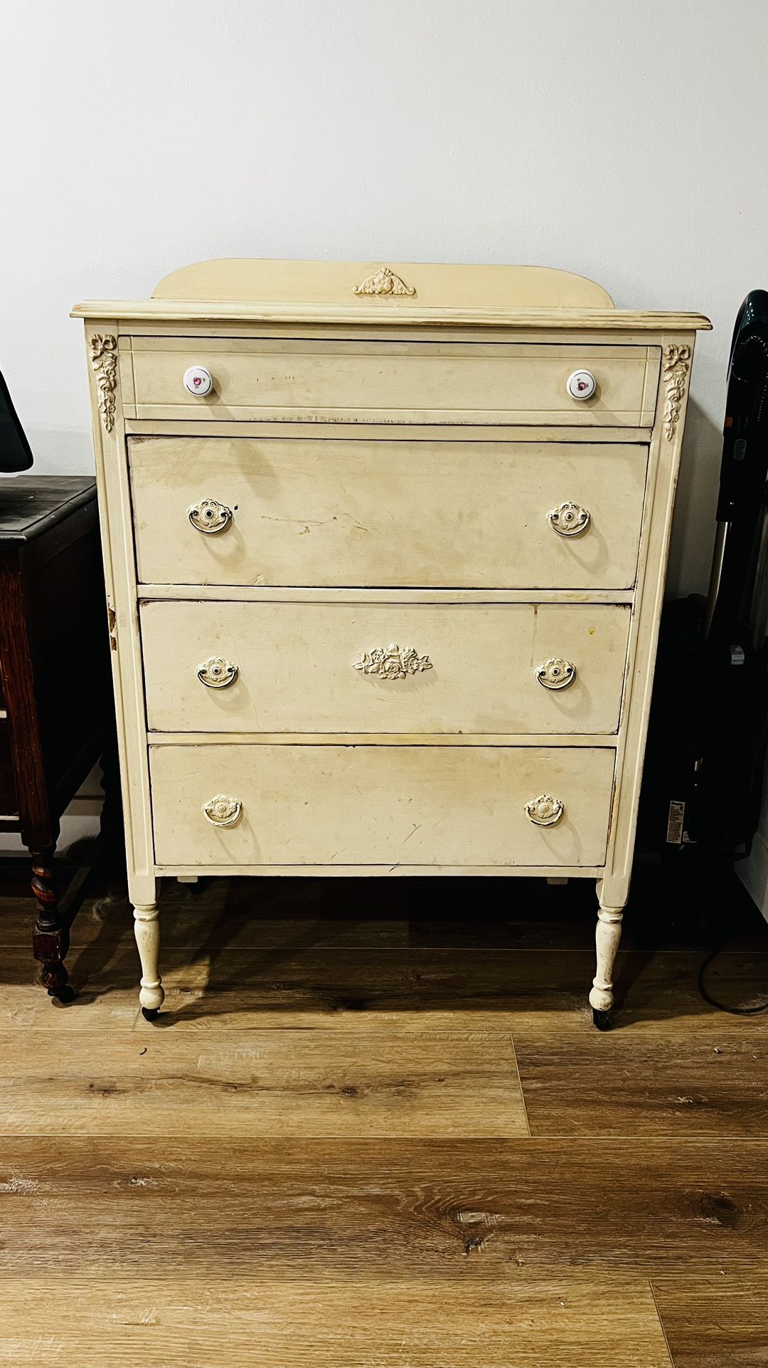 Dresser drawers