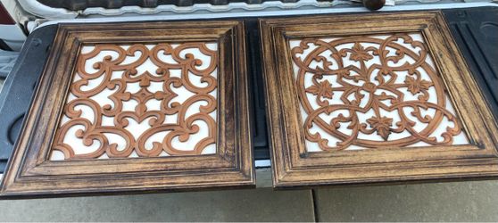 Set of two Wood look frames