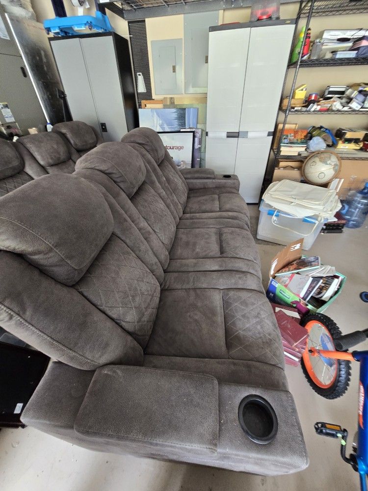 Couch And Loveseat In Great Condition
