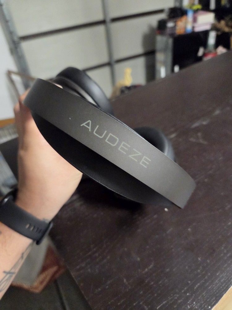 Audeze Maxwell Wireless Gaming Headset