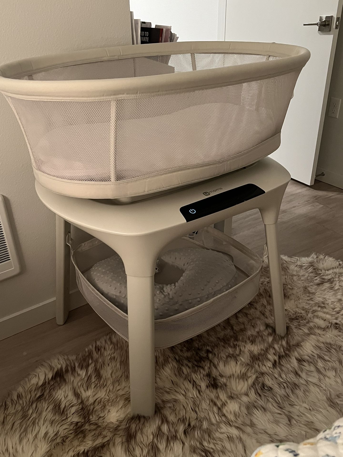 4moms MamaRoo Sleep Bassinet