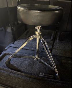 Drum throne