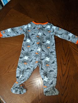 6 to 9 Halloween onesie