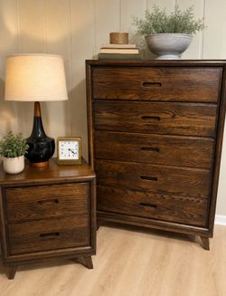 Beautifully refinished oak MCM set- Free delivery in the metro