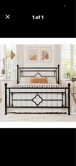 Queen black metal bed frame !