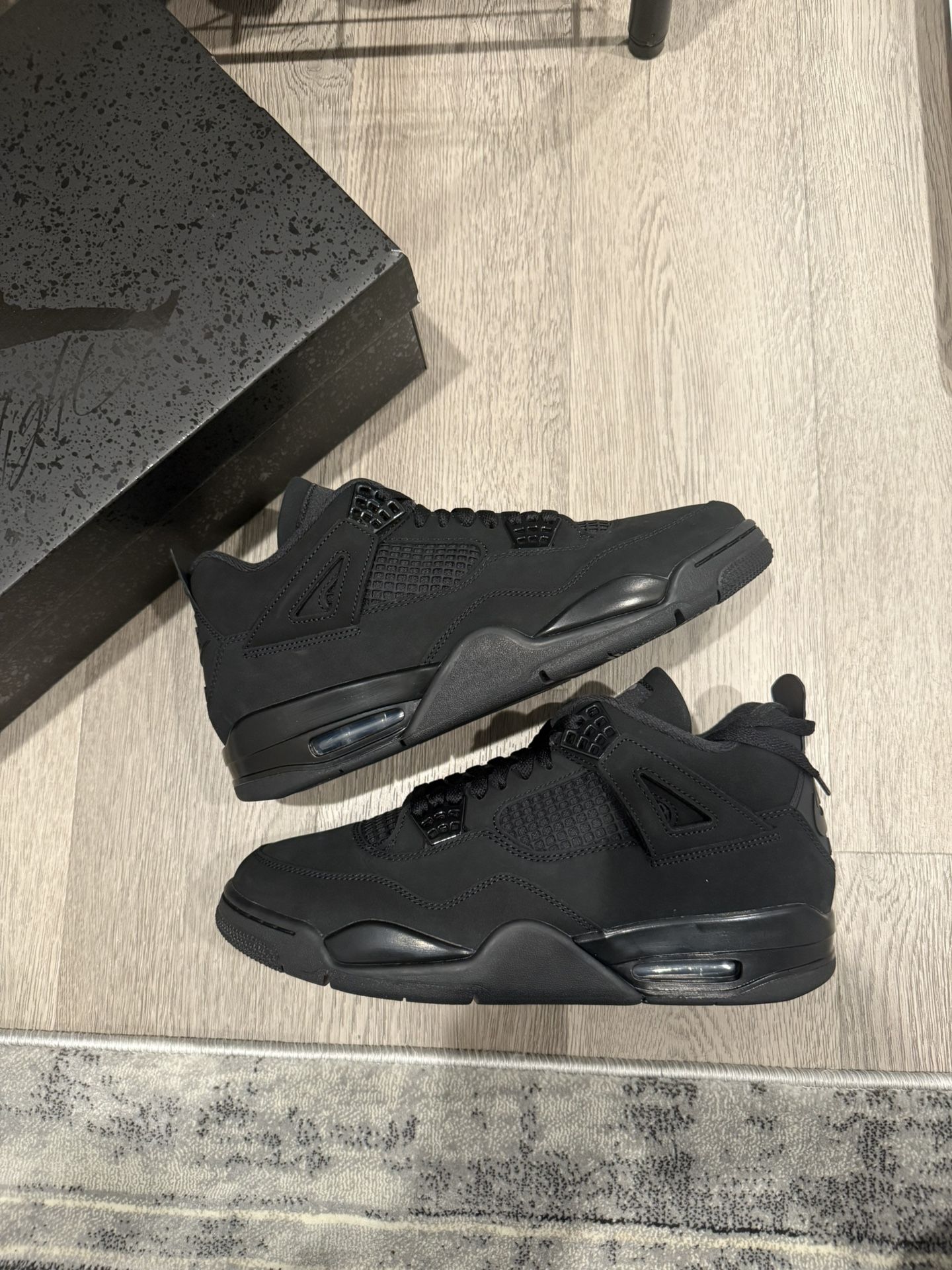 Jordan 4 Black Cat