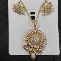 Beautiful Locket Set 