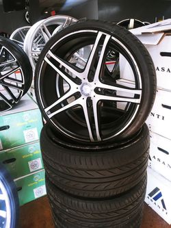 Staggered 20" used benz wheels