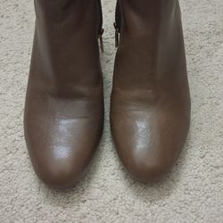 Mikael Kors Boots 8.5
