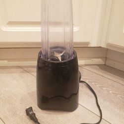 Small Smoothie Blender - Works Well