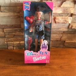 Disney Fun Barbie Doll 1996 Mattel New