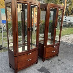 2 Beautiful Cabinets Very Nice Looking