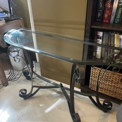 Entry Way Table