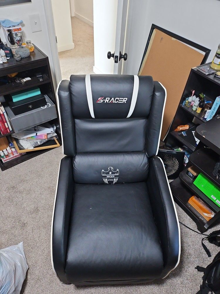 Game Chair With Massager