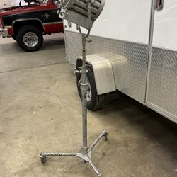 Mole Richardson Hollywood studio rolling Spotlight floodlight 63 inches tall