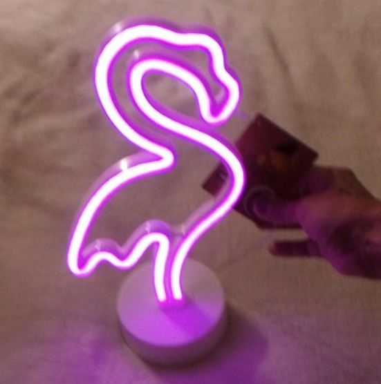 LIGHT UP PURPLE FLAMINGO NIGHT LIGHT