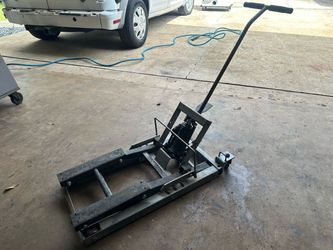 Motorcycle jack