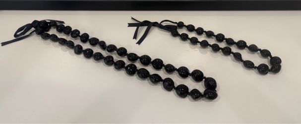 Hawaii Black Beaded Necklace with Ribbon Ties