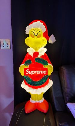 Grinch Supreme Light-Up Christmas Decoration 3ft 2024