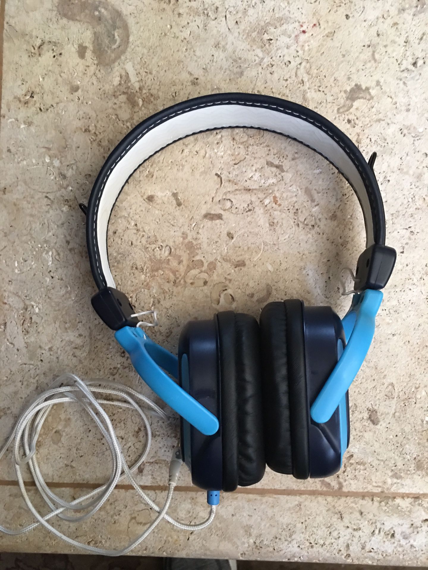 Skullcandy wired headphones