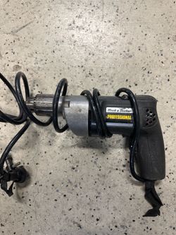 1/2 heavy duty drill by Black & Decker