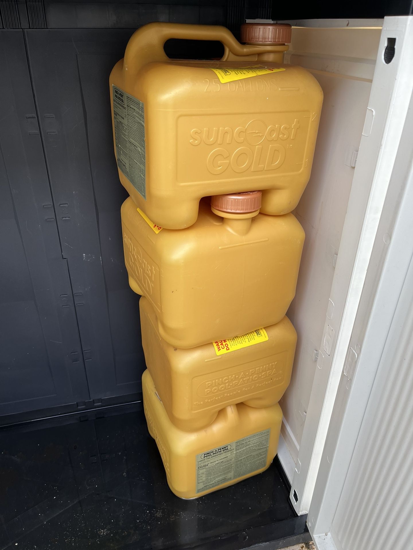 Suncoast Gold Liquid Chlorine