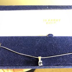 14 karat gold sapphire pendant