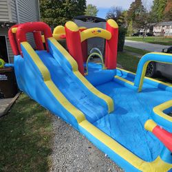 Bouncie Bounce House 