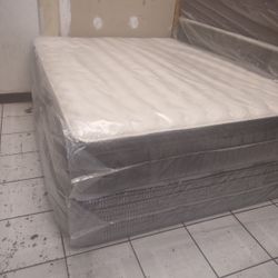 🥳🥳🥳 $599 Queen Size Stearns And Foster Estate Collection 14 Inch Height Firm Mattress Available $599 🥳🥳🥳