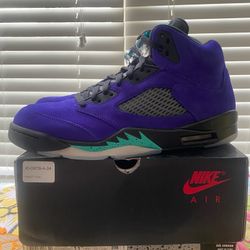 Jordan 5 Alternate Grape Size 11.5 BRAND NEW DS