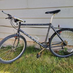 MARIN BEAR VALLEY SE  BIKE