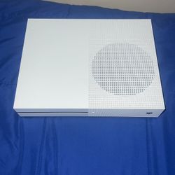 Xbox One S White for sale.