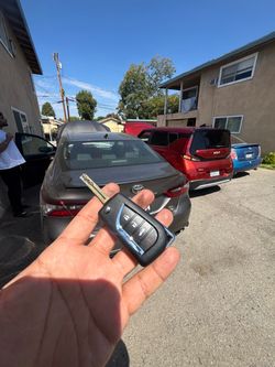Llaves de autos / car keys and remotes